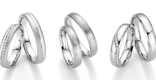 Platinum ring with pattern